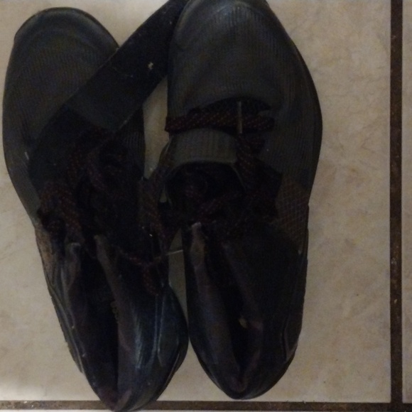 COPY - Reebok - Picture 2 of 4